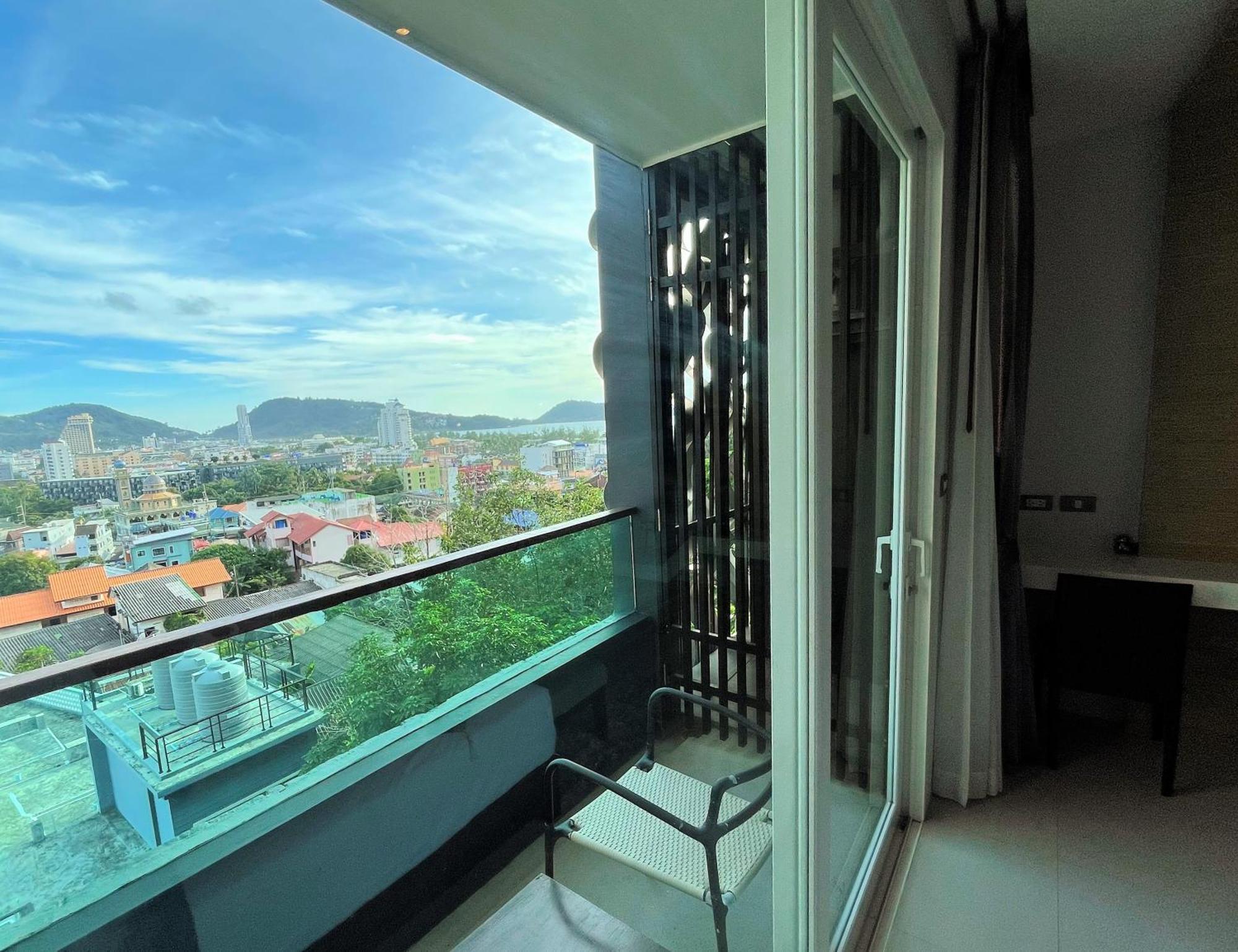 Emerald Terrace Apartments By Lofty Patong المظهر الخارجي الصورة